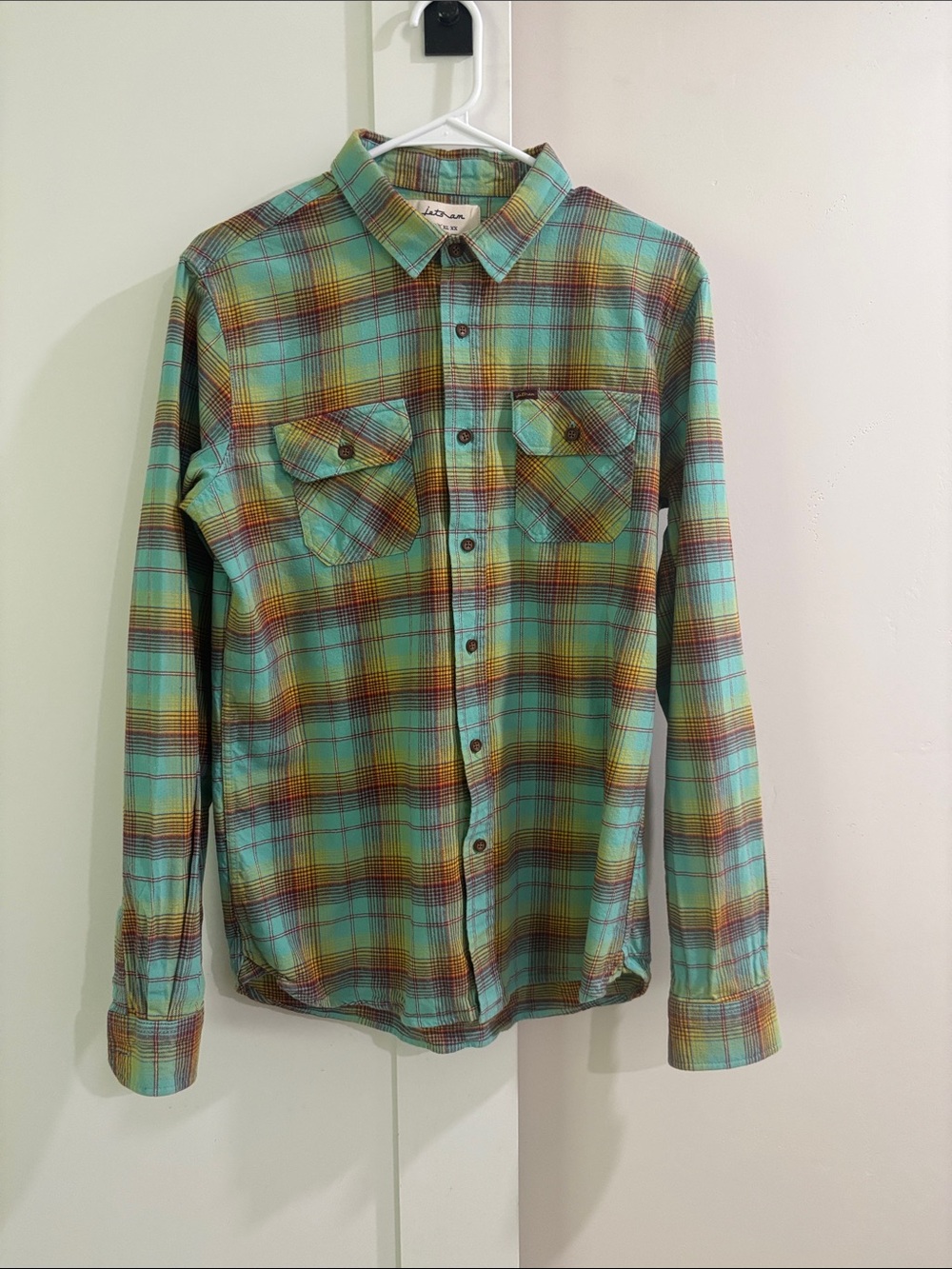 Jetsam Rough Rider flannel. Men L. 100% cotton. Like new condition. Very sharp!